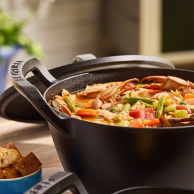 Alpine Outdoor 4.25 Qt. Round Dutch Oven