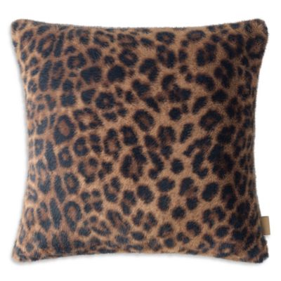 Everett Faux Fur Pillow, 20" x 20"