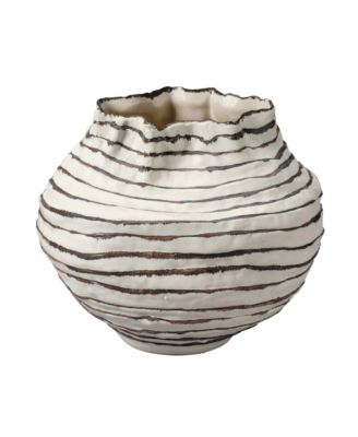  Curvature Ceramic Vessel