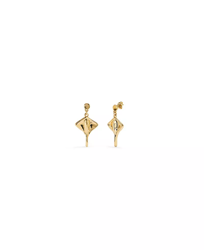 UNOde50 Short Earrings with Gold Plating and Manta Ray Shape