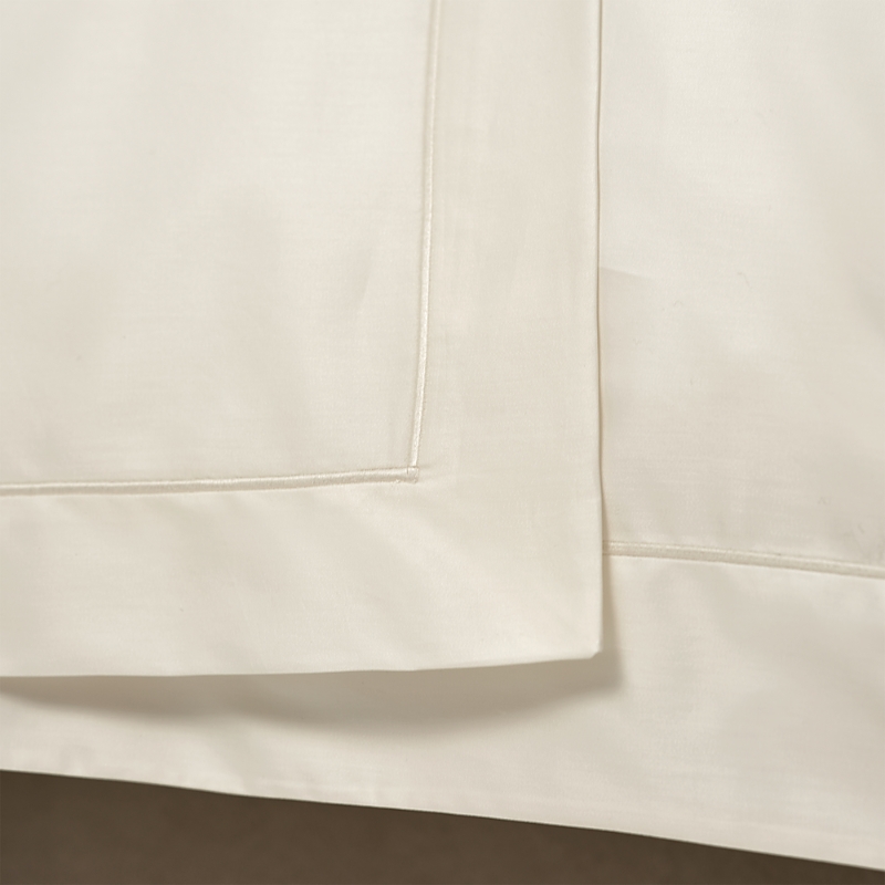 Celso De Lemos Bourdon Flat Sheet, King In Ivory /bourdon