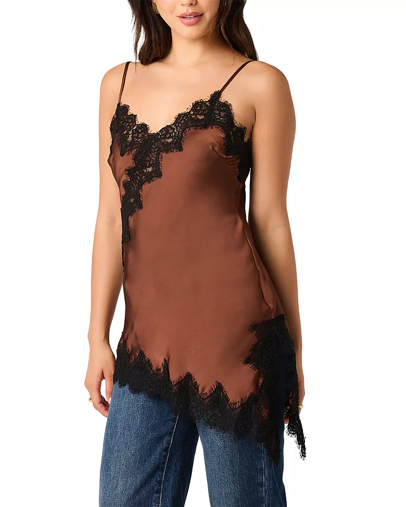 Astr the Label Laura Lace Trim Top