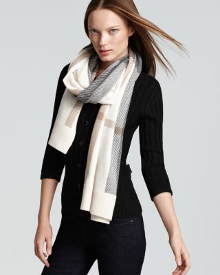 Burberry - Half Mega Check Cashmere Knit Scarf