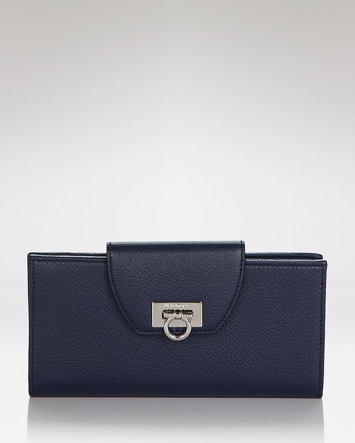 Ferragamo wallet bloomingdales store