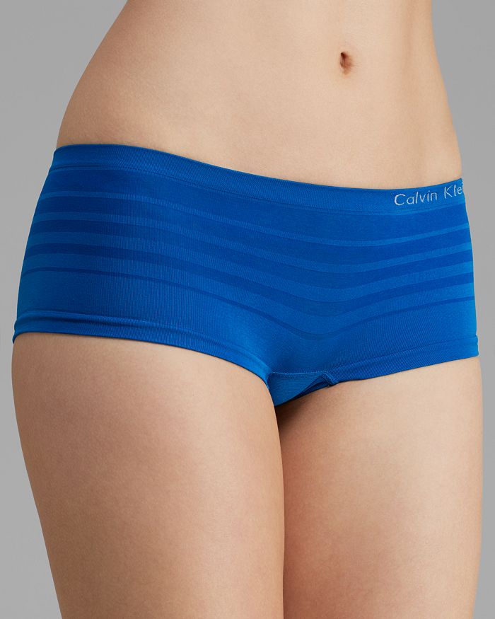 Buy Calvin Klein Underwear Mid Rise Seamless Hipster Panty - NNNOW.com