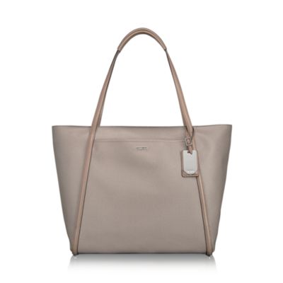 Tumi q clearance tote