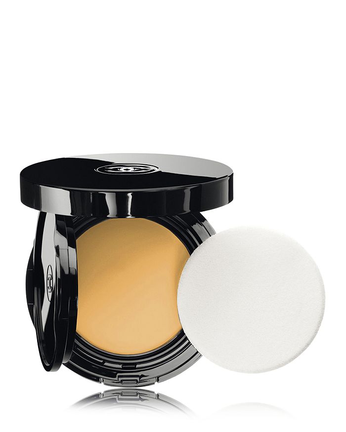 CHANEL VITALUMIÈRE AQUA Fresh and Hydrating Cream Compact Makeup SPF 15