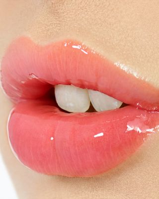 Lip Lustre Luxe Color-Lasting Lip Lacquer