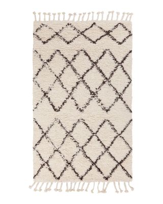 Surya Sherpa Area Rug, 5' x 7'6