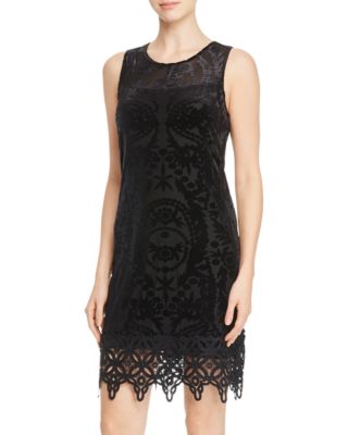 chinese dress ladies Mckenna Velvet Flocked Lace Mermaid Dress