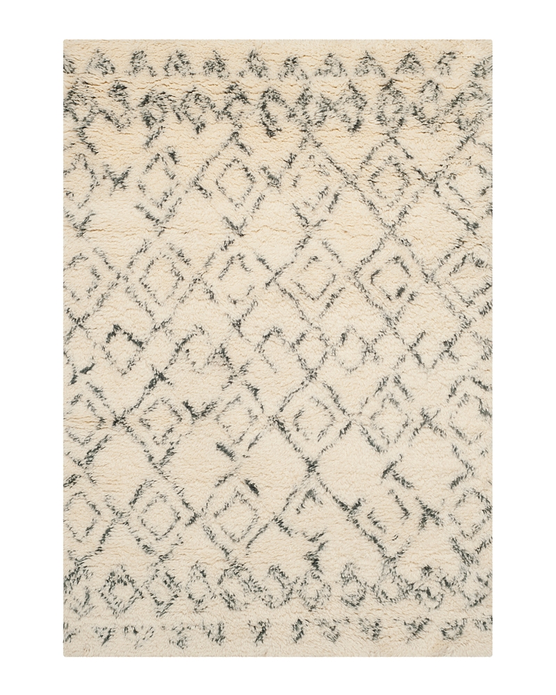 Safavieh Casablanca CSB845 Area Rug, 5' x 8'