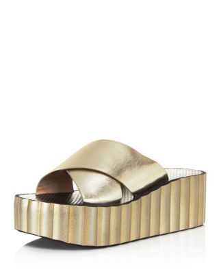 tory burch scallop sandal