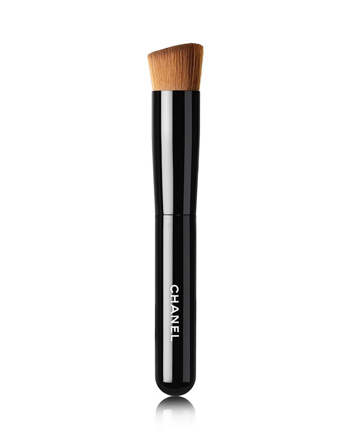 CHANEL LES PINCEAUX DE CHANEL 2-in-1 Brush Fluid and Powder