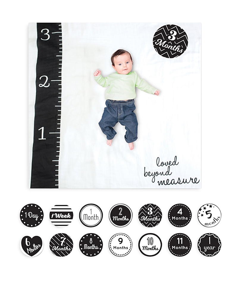 Lulujo Loved Beyond Measure Baby Blanket & Age Cards Set