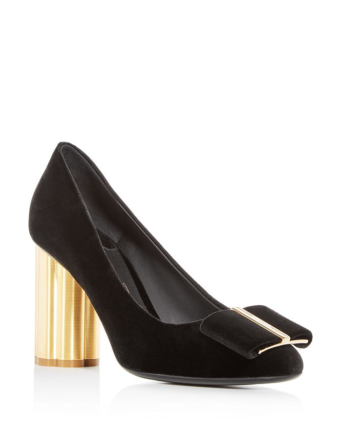 Salvatore ferragamo sale capua pump