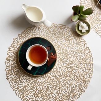 Chilewich Pressed Petal Placemat | Bloomingdale's Home