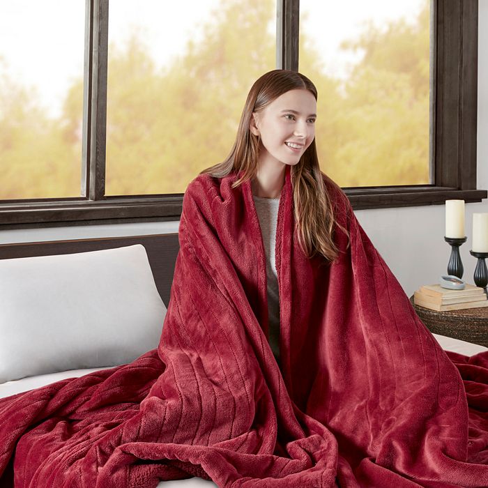 Beautyrest Microlight-to-berber Reversible Heated Blanket, King In Garnet