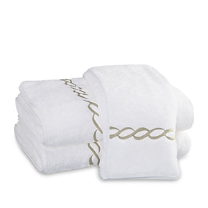 Matouk Classic Chain Milagro Fingertip Towel - 100% Exclusive In White/pearl Gray