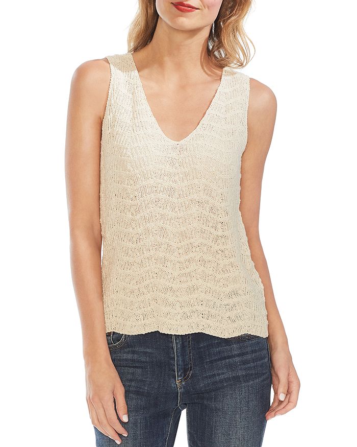 VINCE CAMUTO WAVE KNIT TOP,9039203