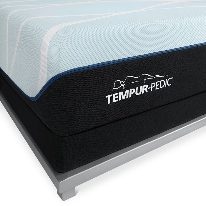 TempurPedic TEMPURLUXEbreeze° Soft King Mattress & Box Spring Set