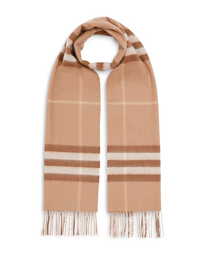 BURBERRY GIANT CHECK SCARF,8016399