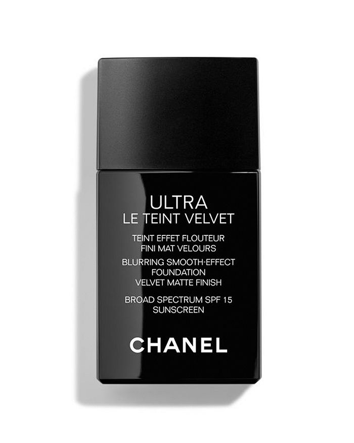 Chanel Ultra Le Teint Velvet Blurring Smooth-effect Foundation Velvet Matte Finish Broad Spectrum SPF 15 Sunscreen