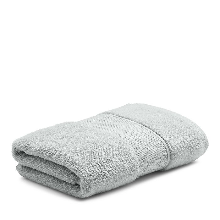 Riley Home Plush Bath Towel In Silver