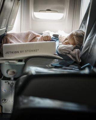 美品　JETKIDS BEDBOX Amazon.com: Stokke JetKids BedBox, Blue Sky - Ride-On