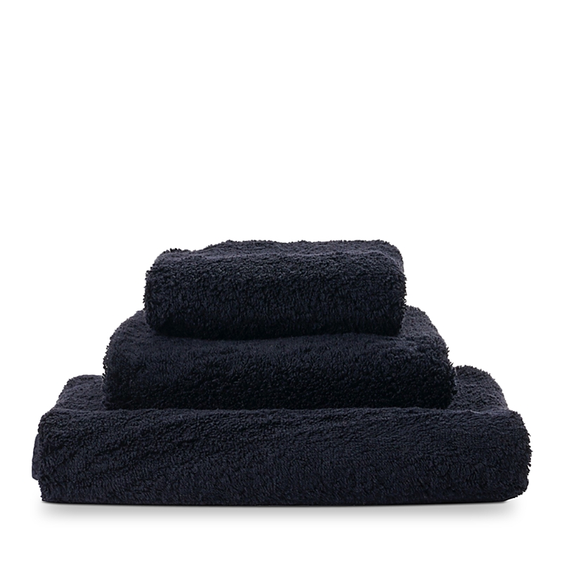 Abyss Super Line Bath Towel - Exclusive In Black