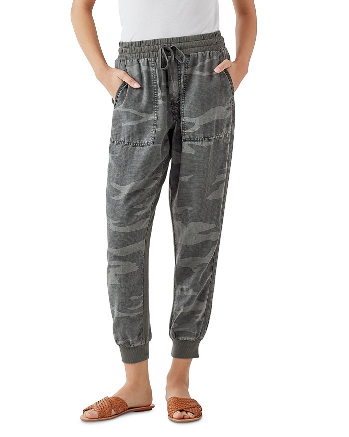 Splendid hot sale camo pants