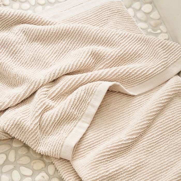 Matouk Aman Bath Towels In Baltic