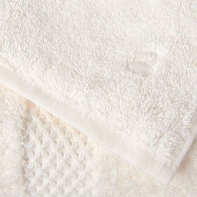 Etoile Bath Towel Collection