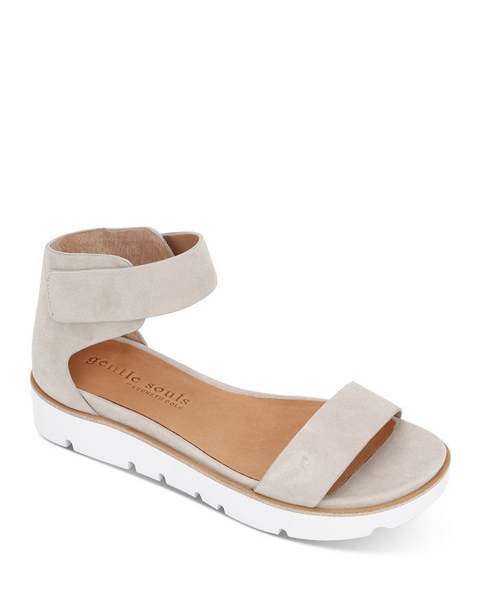 Gentle Souls By Kenneth Cole Women's Lavern Crossband Platform Sandals In Mushroom