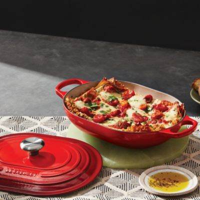 3.75 Qt Cast Iron Oval Casserole & Lid