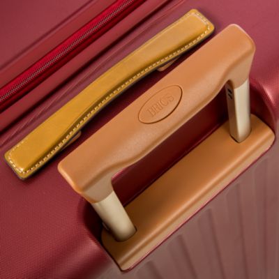 Capri 2.0 27" Expandable Spinner Suitcase