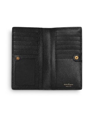 【送料&関税込】Ferragamo Continental Wallet Gancini continental wallet - Women | Ferragamo