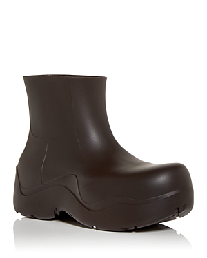 Click to view more detailed imagery on our partner's website Bottega Veneta Women's Puddle Boots In Fondant