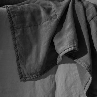 REM Linen Quilt, King