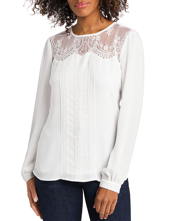Vince Camuto Lace Trim Pleated Top In New Ivory