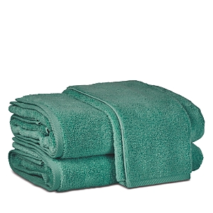 Shop Matouk Milagro Fingertip Towel In Jade