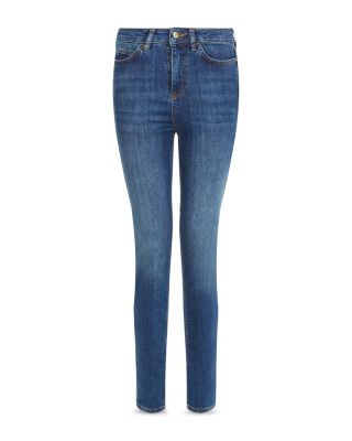 Gia Sculpting Skinny Jeans in Mid Wash