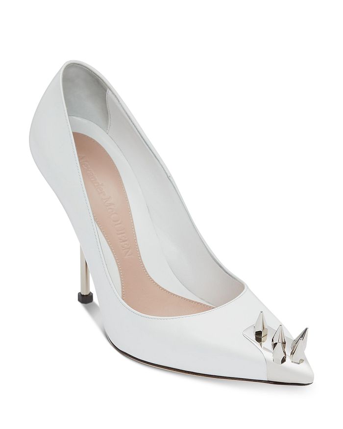 Alexander mcqueen shop studded pumps