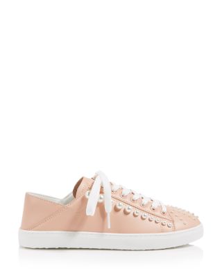womens beige tennis shoes