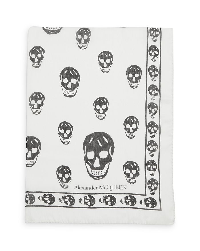 Alexander Mcqueen Contrasting Skull Print Scarf In Black/ivory