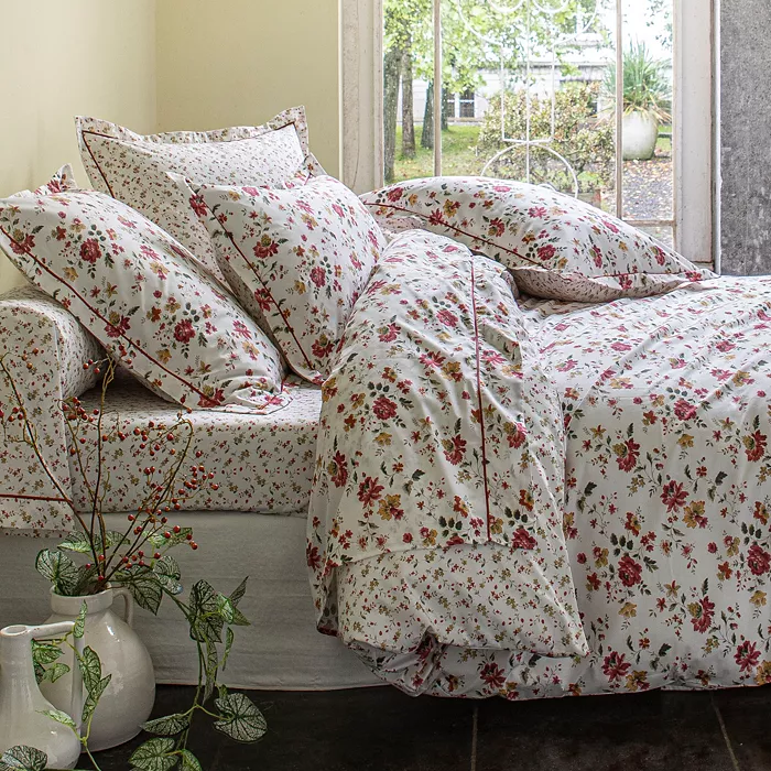Anne de Solene Bedding