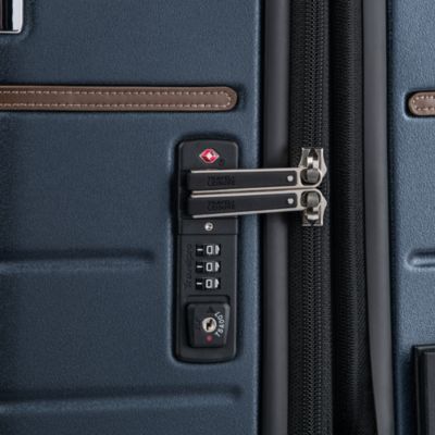 Medium Check-In Expandable Spinner Suitcase 