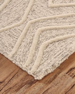 Alaina R8738 Area Rug Collection