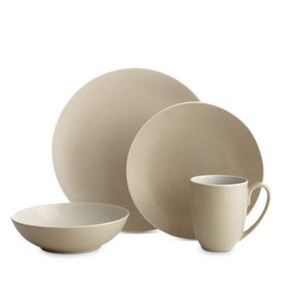 Pop Dinnerware Collection