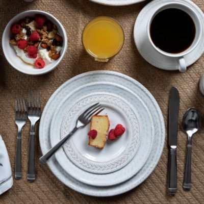 Le Panier Dinnerware Collection