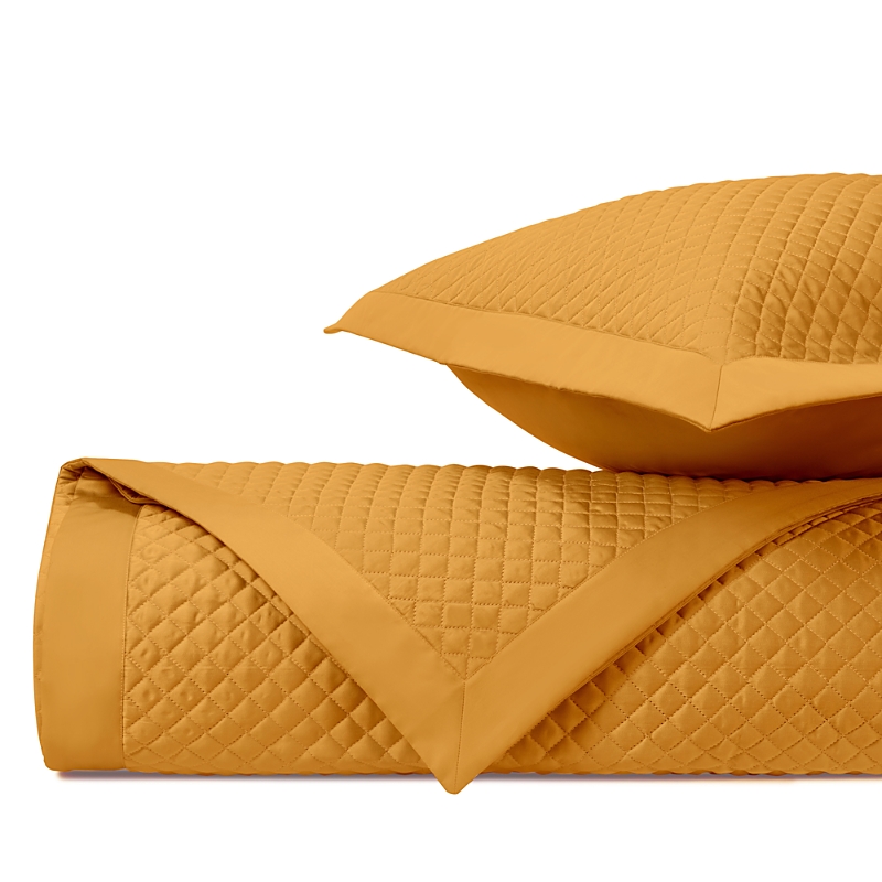 HOME TREASURES DIAMOND QUILTED COVERLET, KING